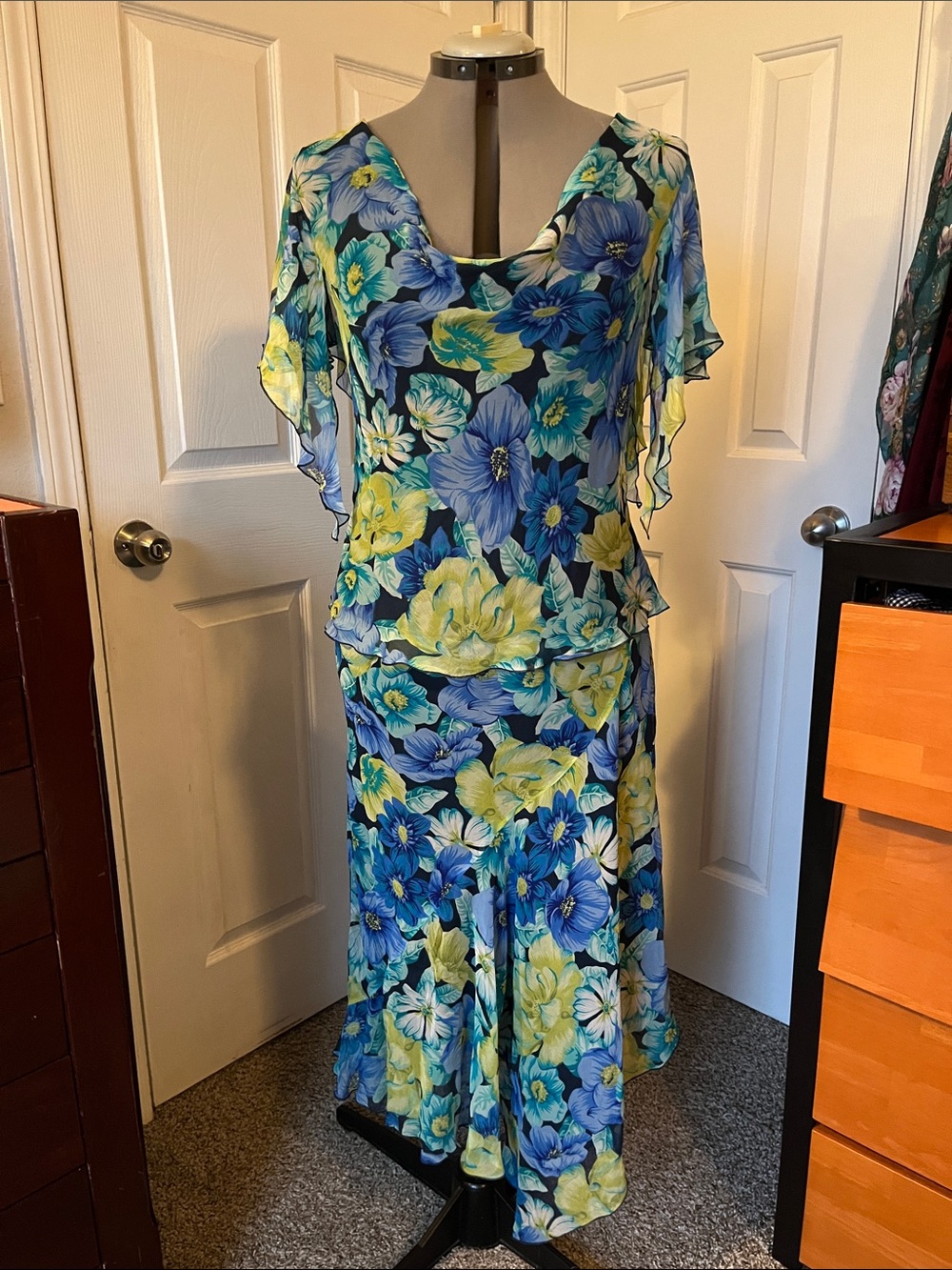 Robbie Bee 100% Silk Floral Pattern Top & Skirt Set, Blue & Green, Size 12